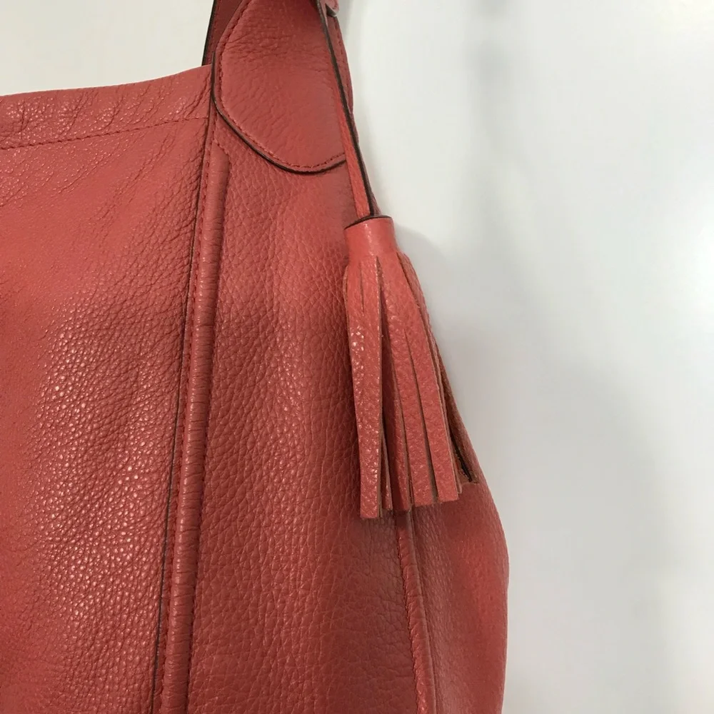 Coach Avery Hobo Coral Pebbled Leather Large Shoulder Bag EUC